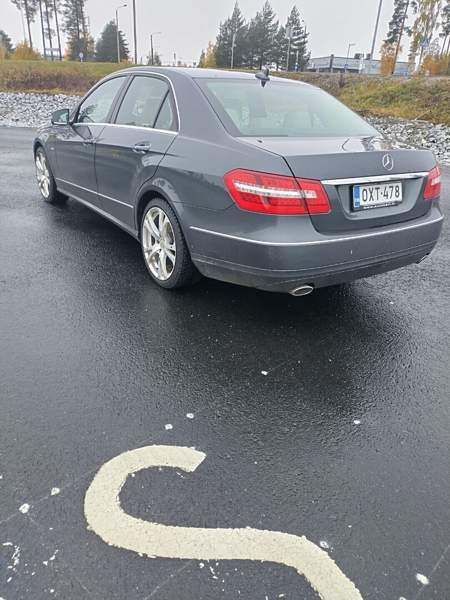 Mercedes-Benz E Луга - изображение 3