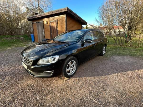 Volvo V60 Чукотский АО - изображение 1