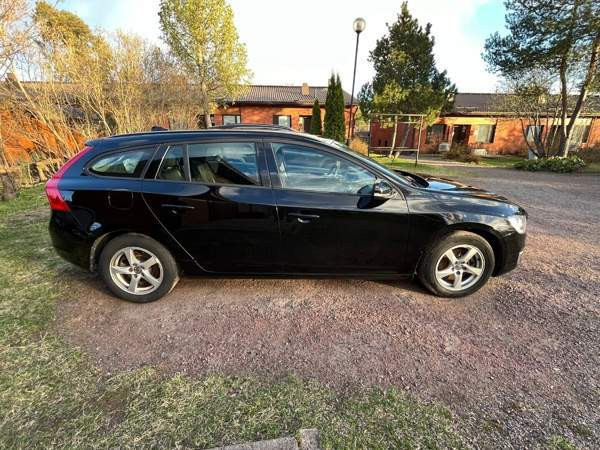 Volvo V60 Чукотский АО - изображение 7