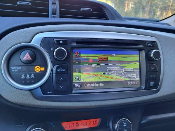 Toyota Yaris Oulu - valokuva 7