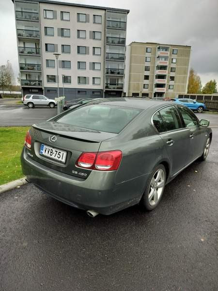 Lexus GS Tornio - valokuva 4