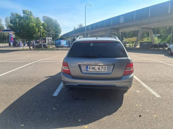 Mercedes-Benz 180 Helsinki - valokuva 5