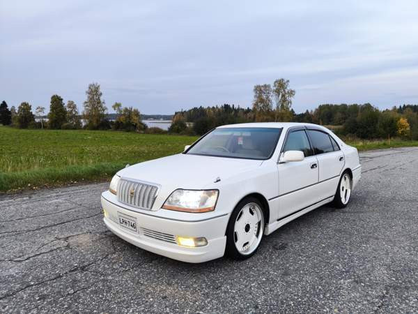 Toyota Crown Iisalmi - photo 2