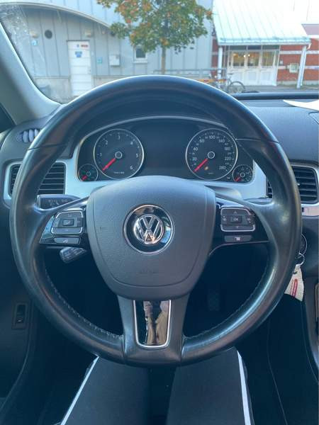 Volkswagen Touareg Helsinki - изображение 8
