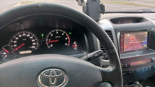 Toyota Land Cruiser Oulu - valokuva 8