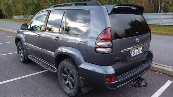 Toyota Land Cruiser Oulu - valokuva 3
