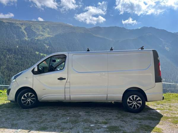 Opel Vivaro Espoo - valokuva 1