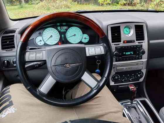 Chrysler 300C Maentsaelae