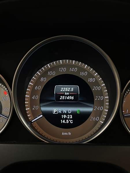 Mercedes-Benz C Оулу - изображение 8