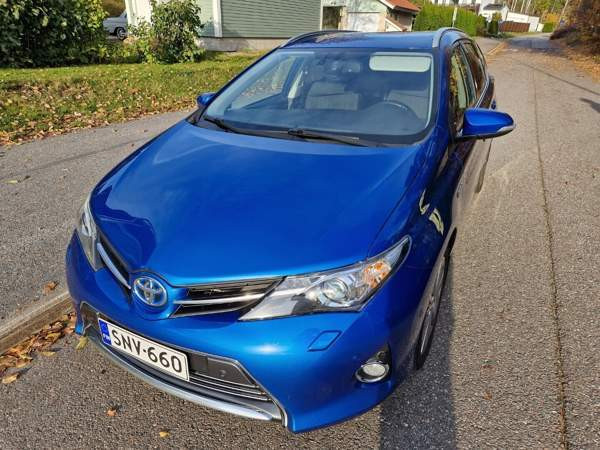 Toyota Auris Kirkkonummi - valokuva 6