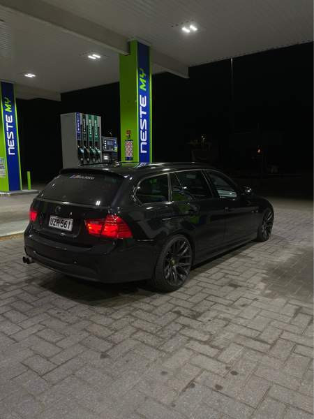 BMW 325 Espoo - valokuva 2