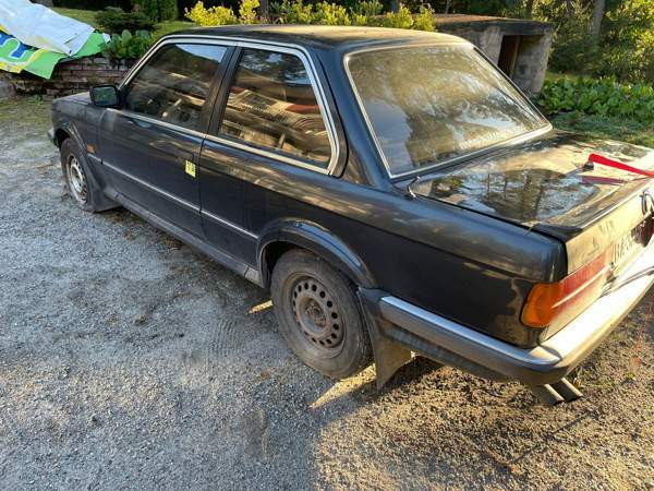 BMW 325 Nousiainen - valokuva 2