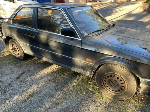 BMW 325 Nousiainen - valokuva 1