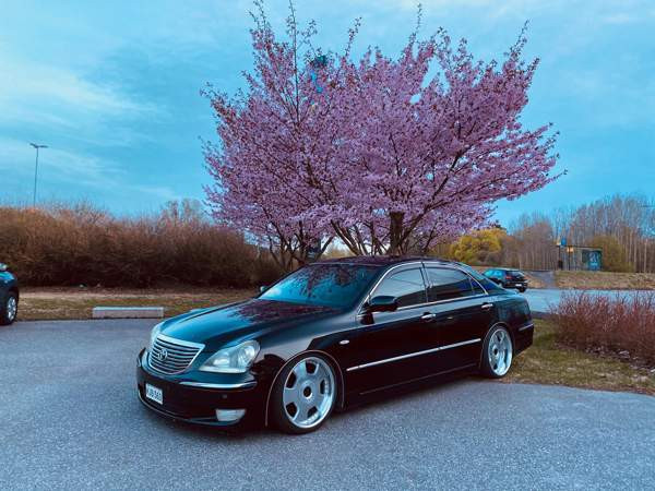 Toyota Crown Turtkul - valokuva 1