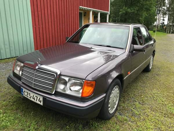 Mercedes-Benz 300 Seinäjoki - valokuva 2
