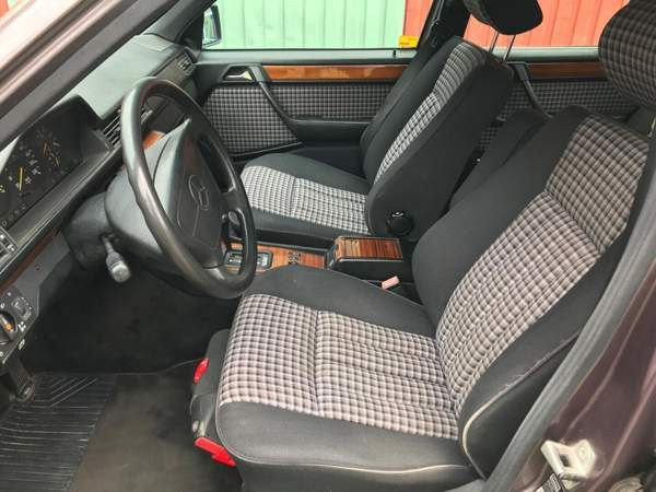 Mercedes-Benz 300 Seinäjoki - valokuva 5