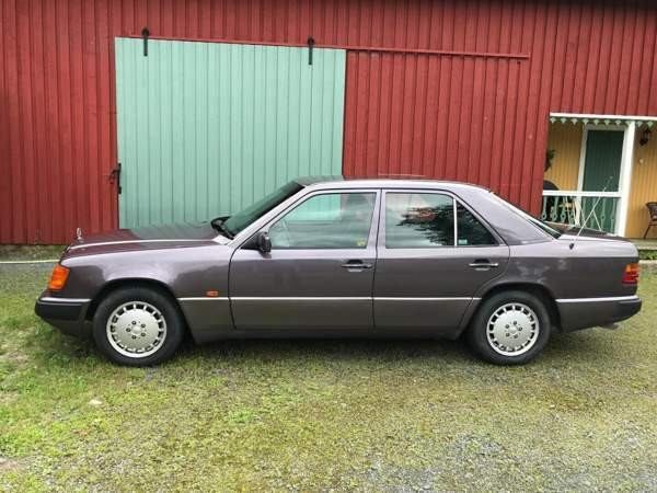 Mercedes-Benz 300 Seinäjoki - valokuva 1