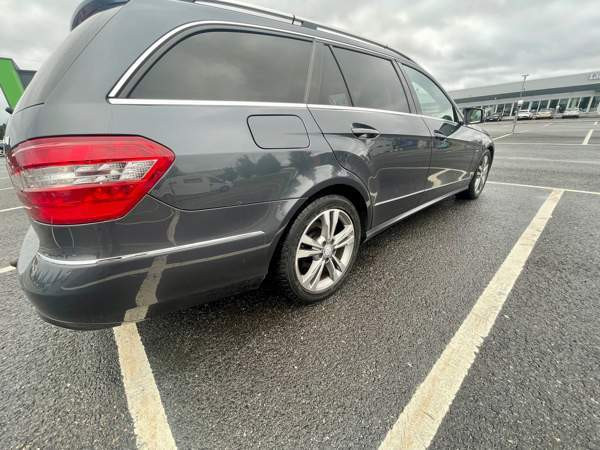 Mercedes-Benz E Oulu - valokuva 5