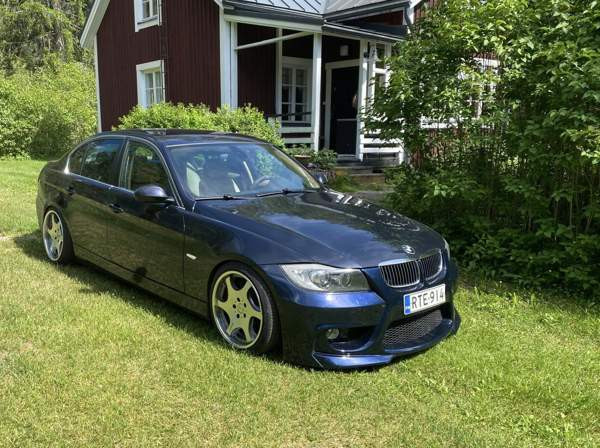 BMW 330 Vantaa - valokuva 4