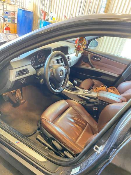 BMW 330 Raasepori - valokuva 8