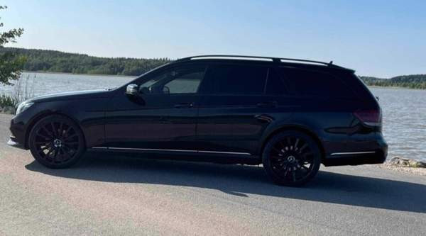 Mercedes-Benz E Лохья - изображение 6