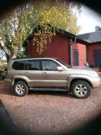 Toyota Land Cruiser Ugleural'skiy