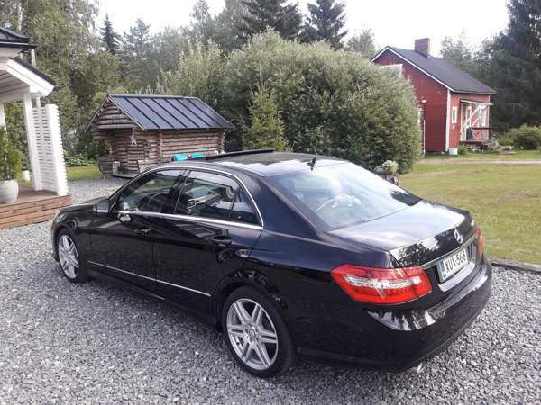 Mercedes-Benz E Коккола - изображение 2