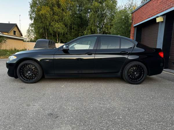 BMW 528 Lons-le-Saunier - valokuva 4