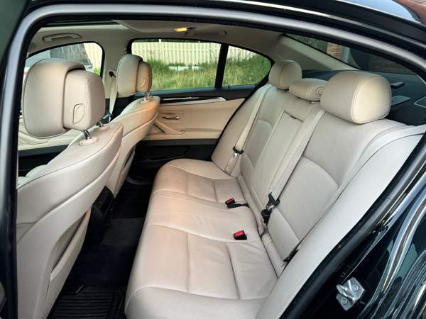 BMW 528 Lons-le-Saunier - valokuva 7