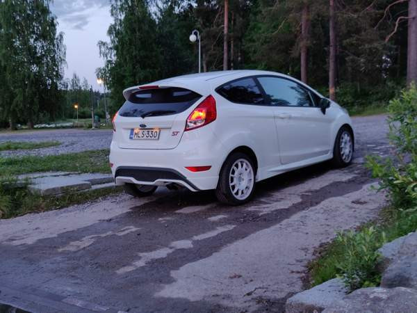 Ford Fiesta Pirkkala - photo 4