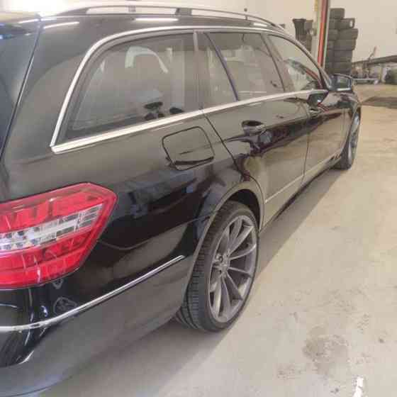 Mercedes-Benz E Hamina