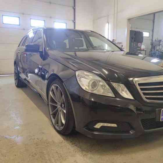 Mercedes-Benz E Hamina