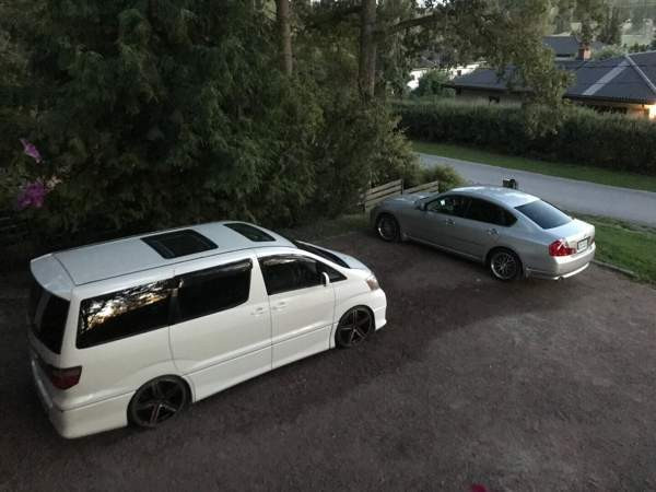 Toyota Alphard Kaarina - valokuva 7