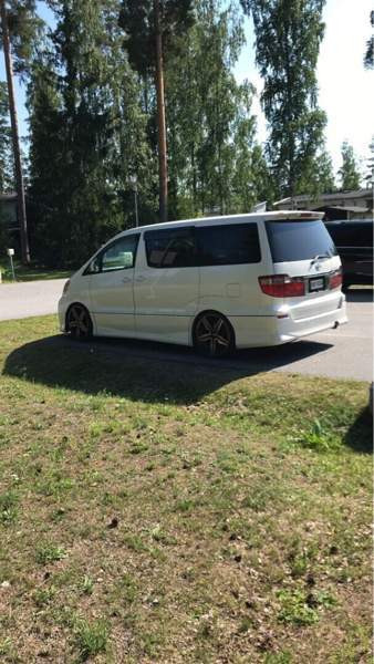 Toyota Alphard Kaarina - valokuva 8