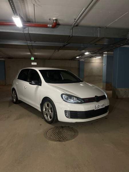 Volkswagen Golf Helsinki - valokuva 1