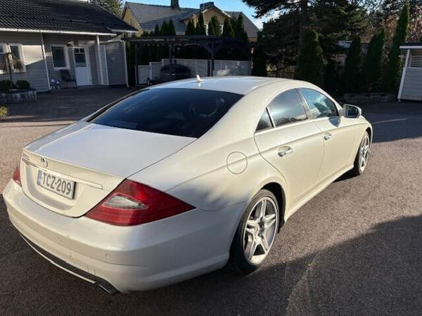 Mercedes-Benz CLS Вихти - изображение 3