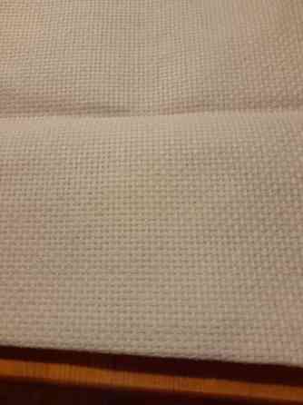 Luonnonvalkoinen Aida-käsityökangas Kuusamo