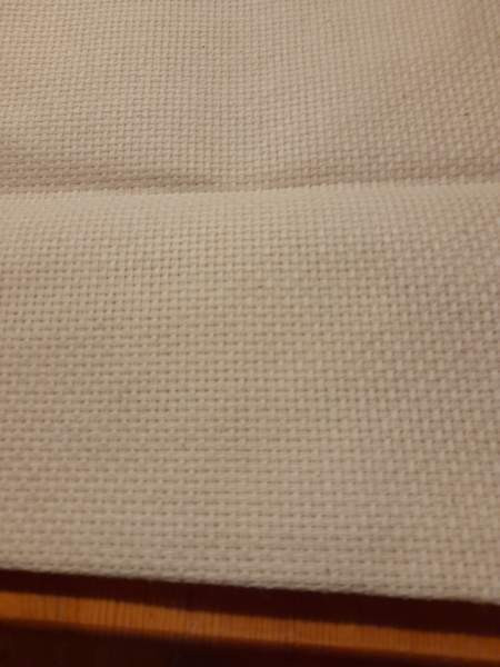 Luonnonvalkoinen Aida-käsityökangas Kuusamo - valokuva 1