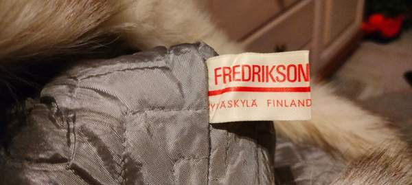 Sinikettu karvalakki Lohja – foto 3