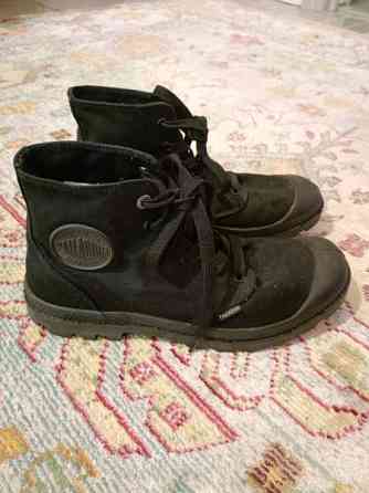 Palladium nilkkurit koko 42 Turku