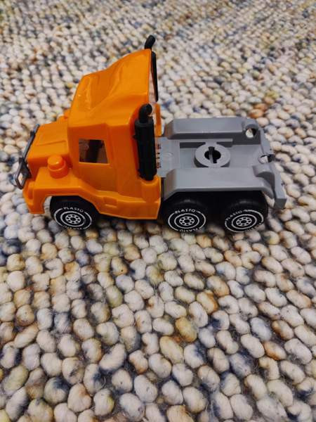 Työmaa kurkistuskirja ja Plasto rekka Turku – foto 2