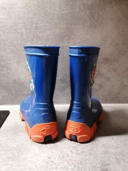 Kumisaappaat 22-23 Vantaa – foto 4