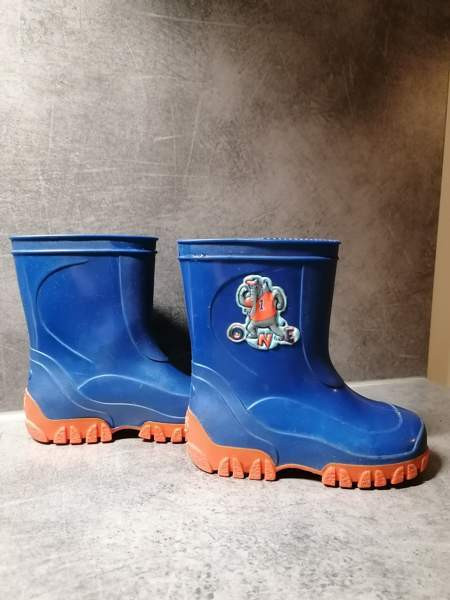 Kumisaappaat 22-23 Vantaa – foto 2