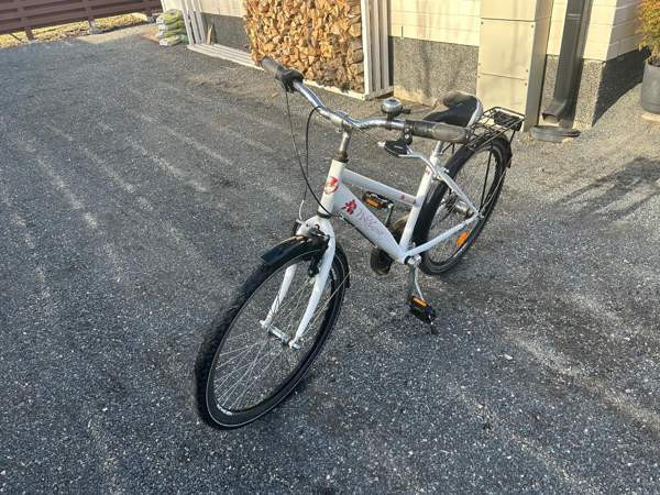 Nakamura cindy 24” Helsinki - valokuva 4