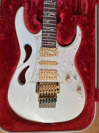 Ibanez PIA3761-SLW Stallion White Espoo