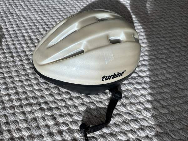 Aikuisten pyöräilykypärä  M 54-58 Helsinki - valokuva 1