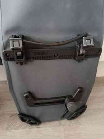 Thulen 13-litran pyöräilylaukut (2 kpl) Helsinki