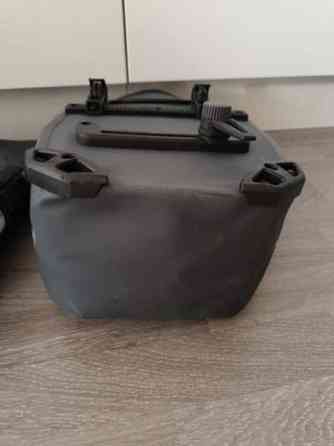 Thulen 13-litran pyöräilylaukut (2 kpl) Helsinki