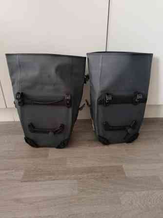 Thulen 13-litran pyöräilylaukut (2 kpl) Helsinki