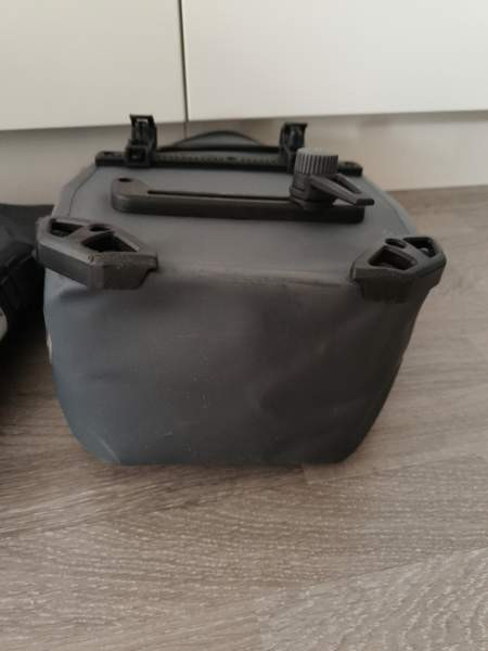 Thulen 13-litran pyöräilylaukut (2 kpl) Helsinki - photo 6